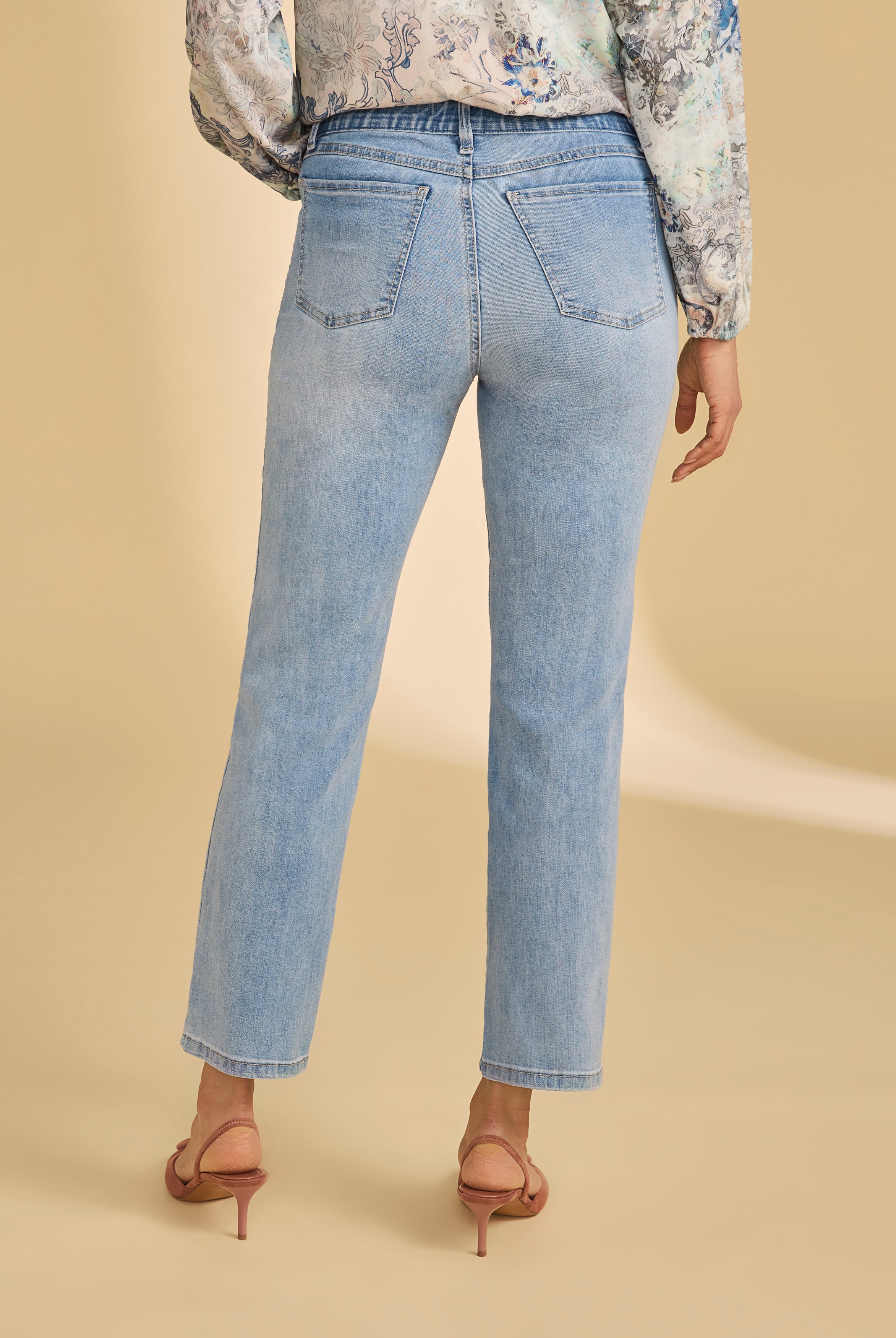 Back view of light medium pull-on ankle jeans showing patch pockets and straight leg by French Dressing Jeans (FDJ)