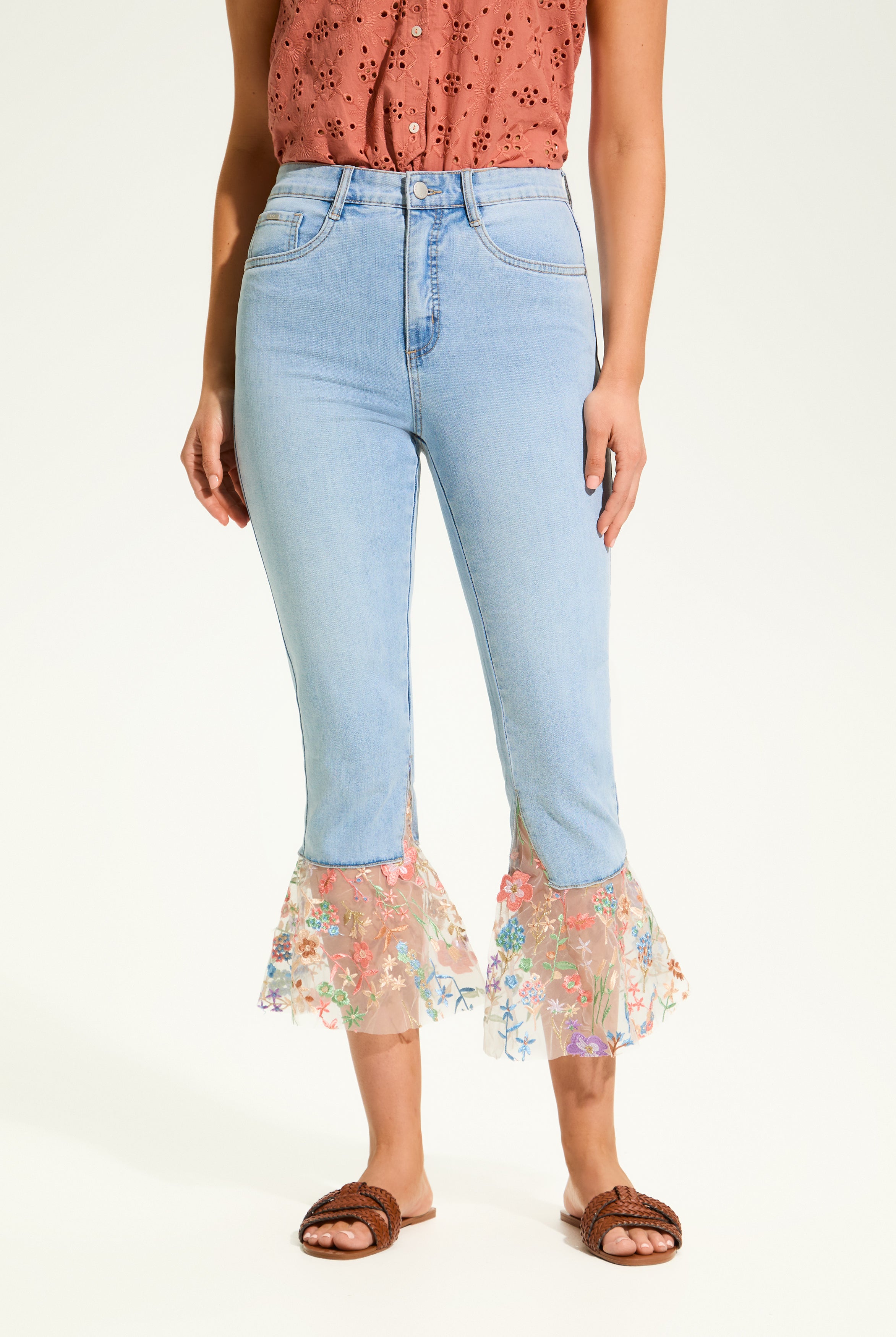Suzanne Flare Crop