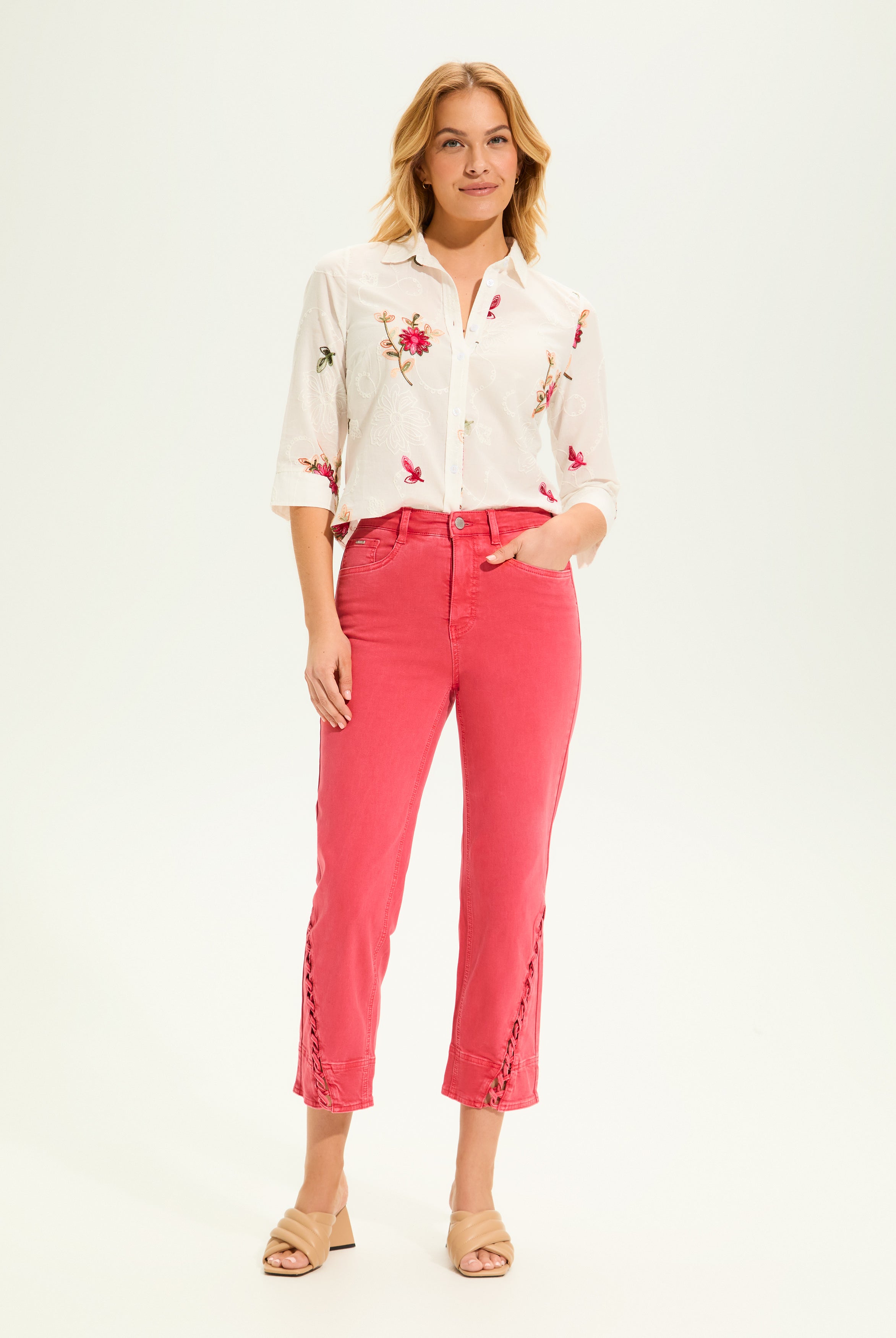 Suzanne Straight Crop